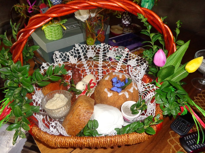 Więcej o: Wielkanocny koszyczek w Kościerzynie